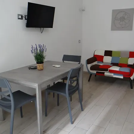 Апартаменты Casa Cinzia Con Giardino